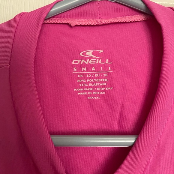 O'Neill Women's Fuchsia Short Sleeve Tee - Picture 4 of 8